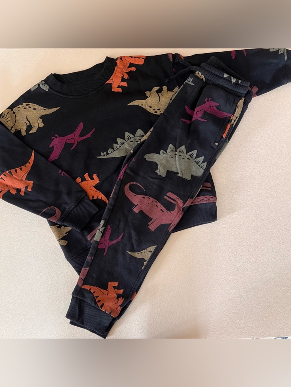 Primark dino set 5-6 years